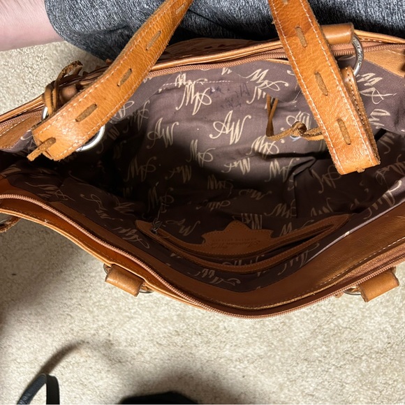 Purses - Picture 5 of 14